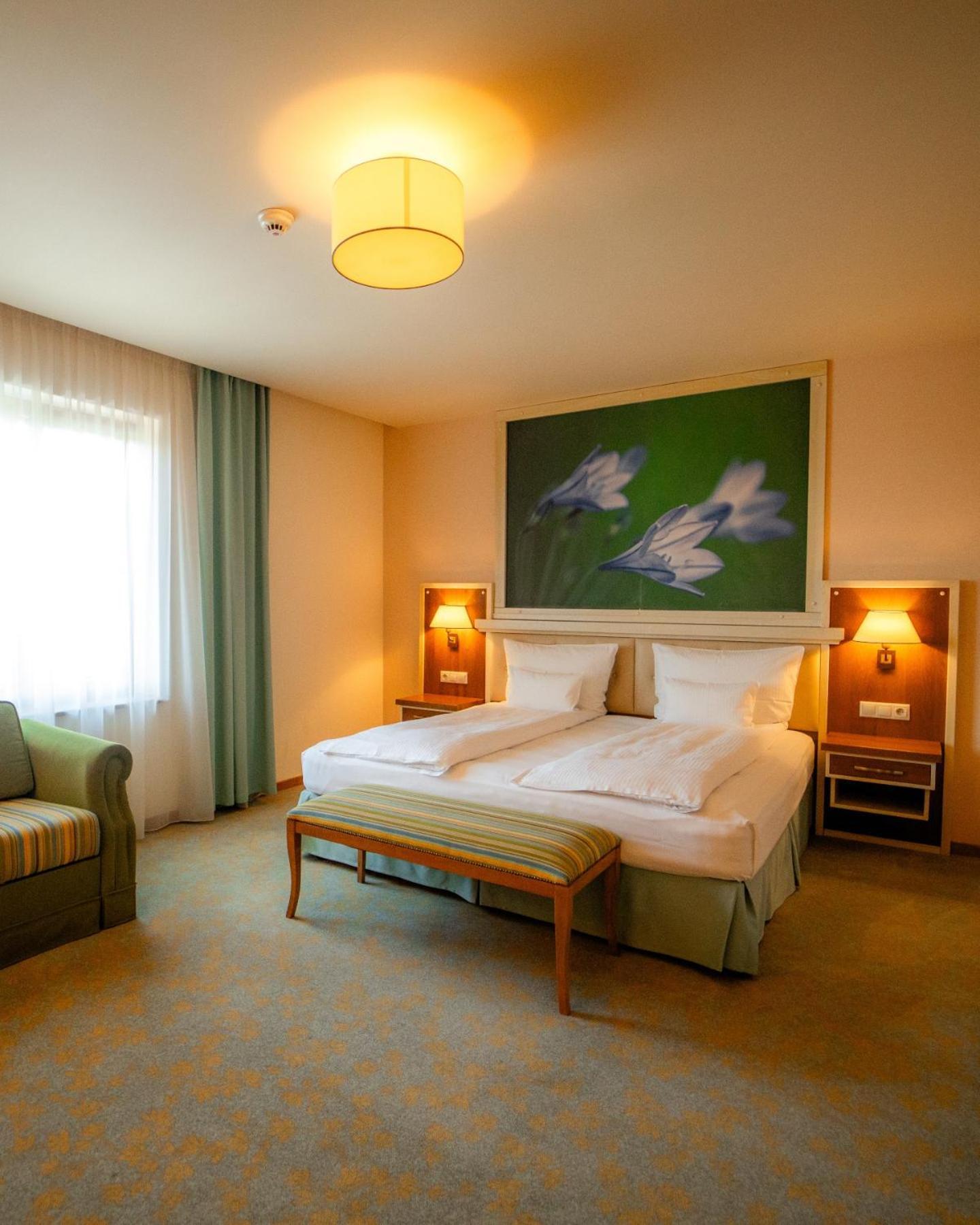 Hotel Sonnenhof ซูชาวา ภายนอก รูปภาพ