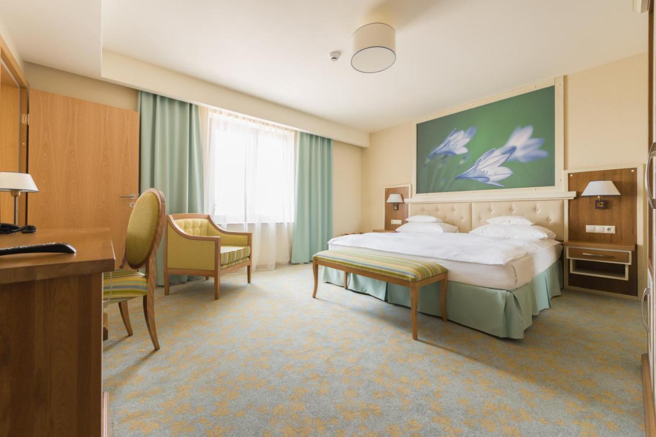 Hotel Sonnenhof ซูชาวา ภายนอก รูปภาพ