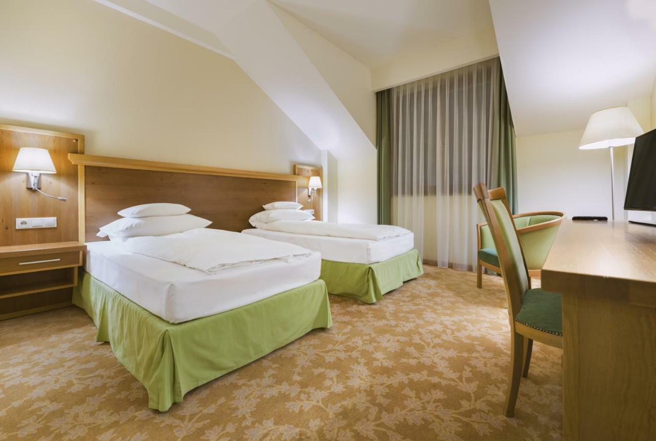 Hotel Sonnenhof ซูชาวา ภายนอก รูปภาพ